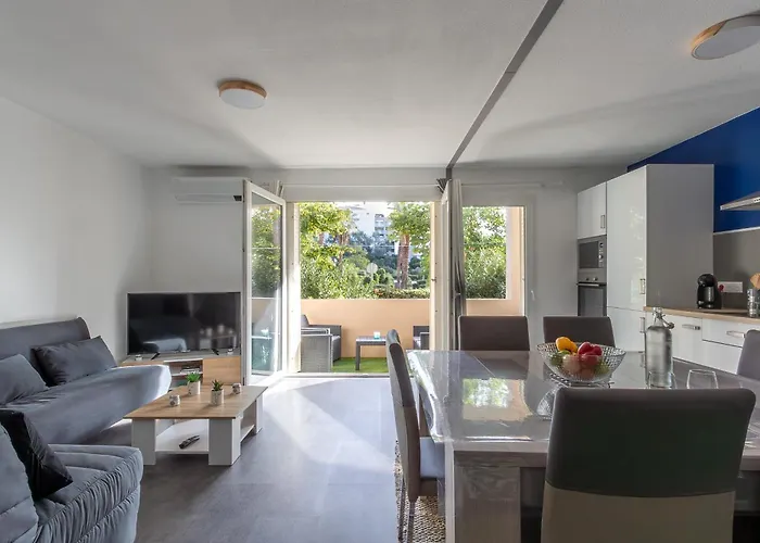 Le Petra - Appt Climatise Proche De La *