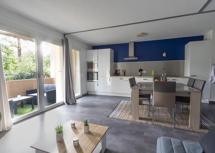 Le Petra - Appt Climatise Proche De La * Ajaccio (Corsica)